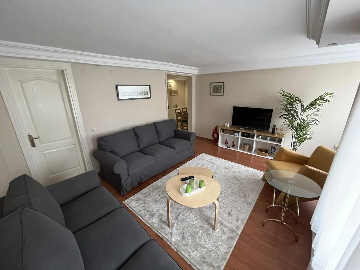 Apartment Urban Comfort In Nisantasi - Central & Spacious Istanbul